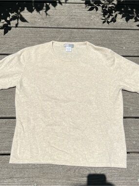 Urban Works: Vintage Ivory Cashmere Top. Women’s Size Medium.